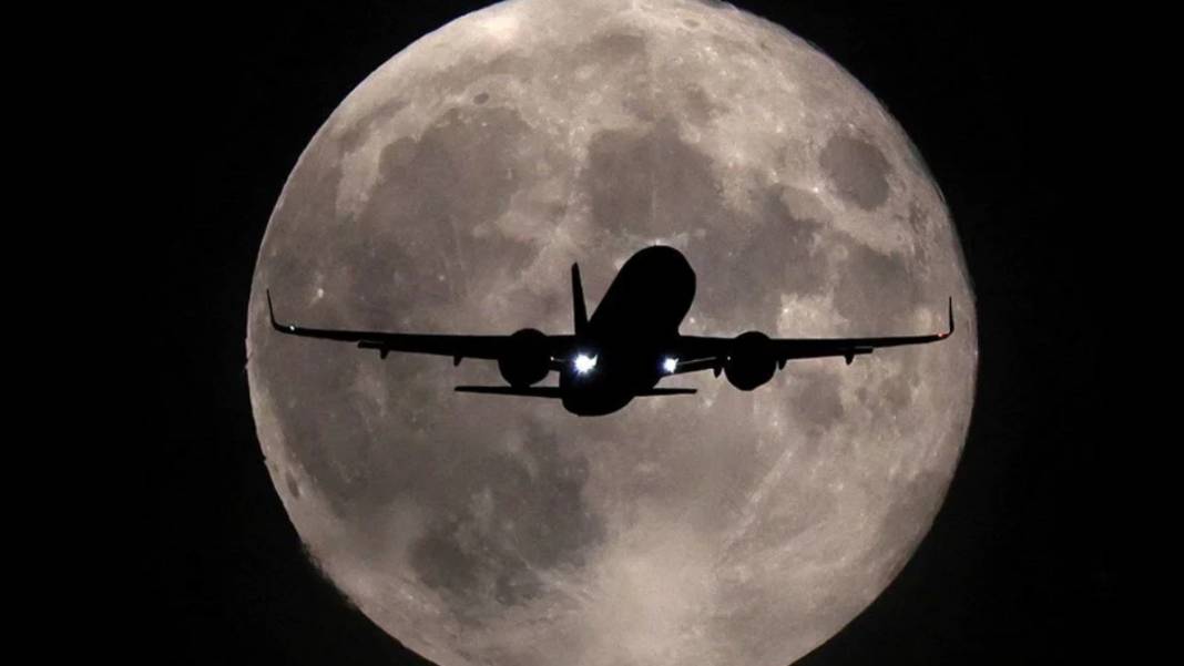 2023'ün son Süper Ay'ı gerçekleşti: İşte görüntülenen o manzaralar... 1